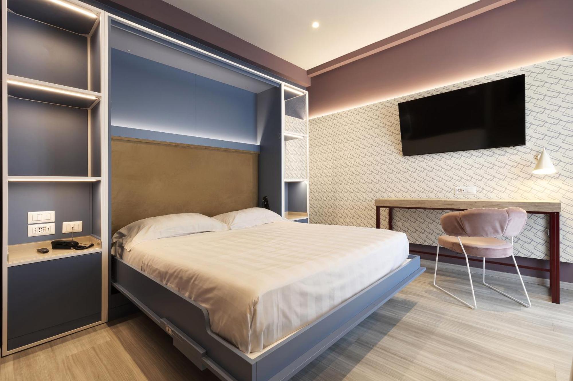 Hotel Adesso 4*